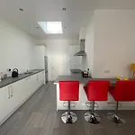 Apt 4 - Silver Spruce