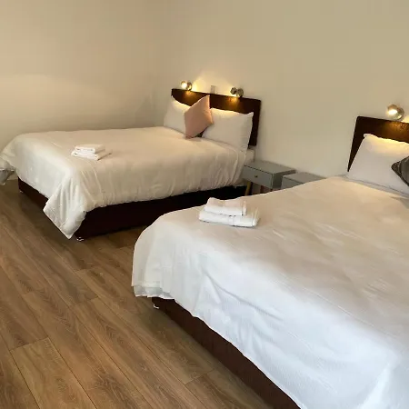 Apt 4 - Silver Spruce *