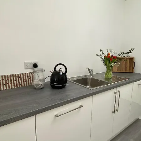 Apt 4 - Silver Spruce Apartment