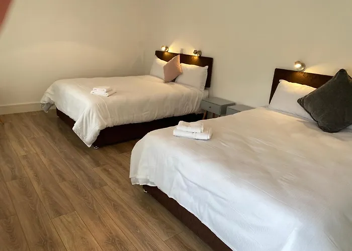 Apt 4 - Silver Spruce *