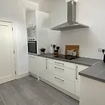 Apt 4 - Silver Spruce Apartamento Killarney